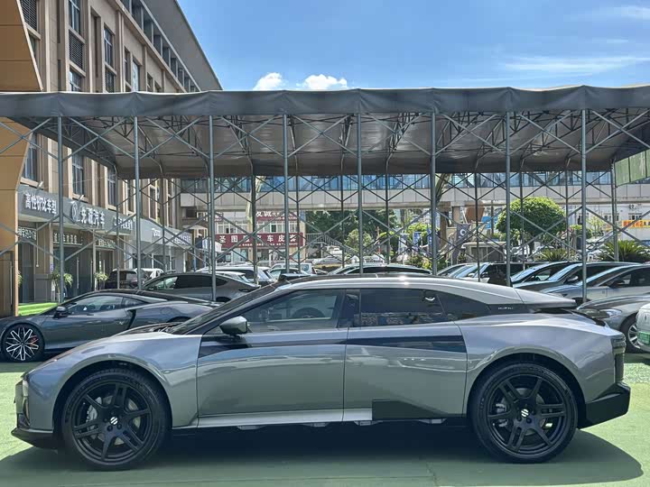 HiPhi Z 2023 2023款 城市版 五座