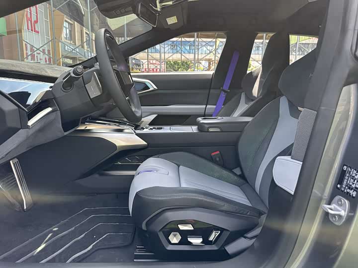 HiPhi Z 2023 2023款 城市版 五座