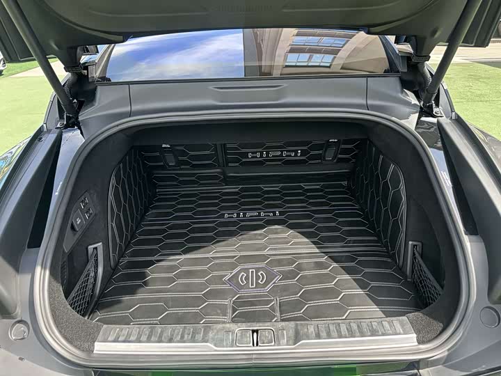 HiPhi Z 2023 2023款 城市版 五座