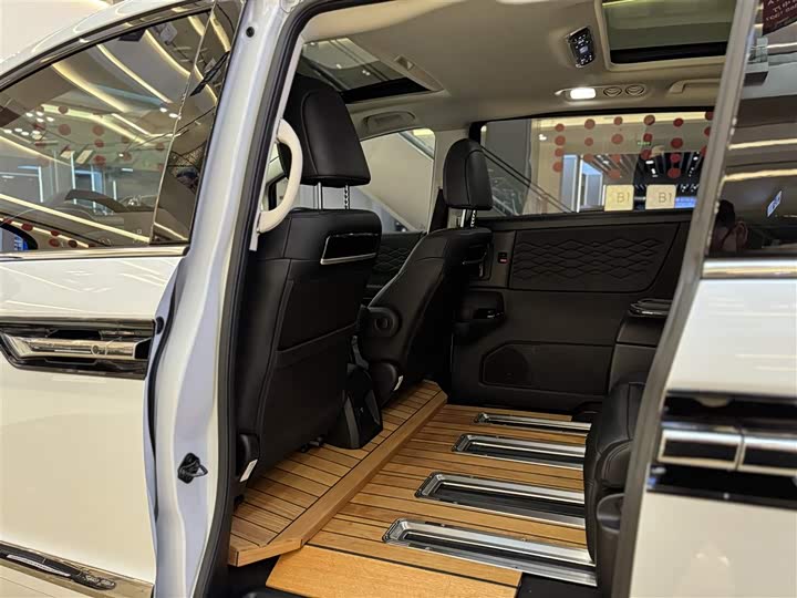 Honda Elysion 2024 2024款 2.0L e:HEV 至尊版