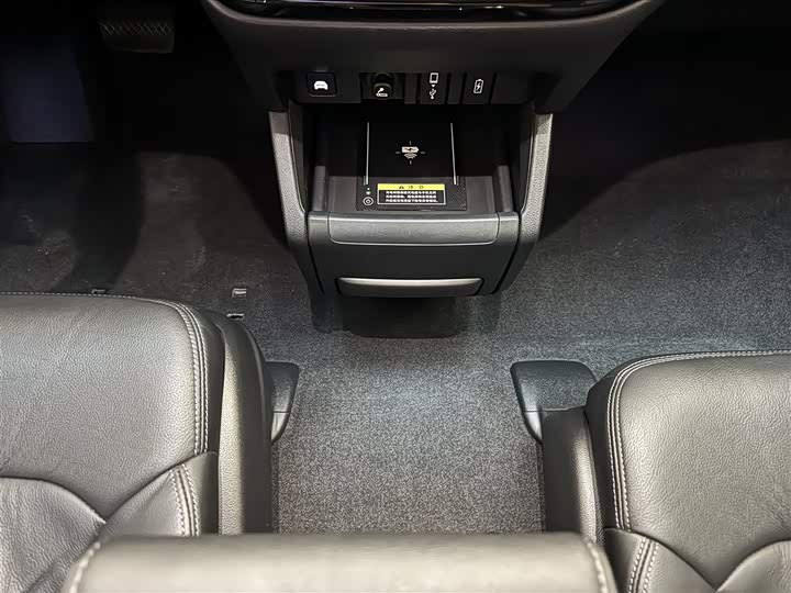 Honda Elysion 2024 2024款 2.0L e:HEV 至尊版