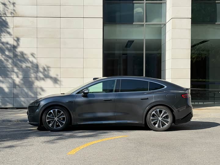 Luxeed R7 2025 2025款 增程 251km Max