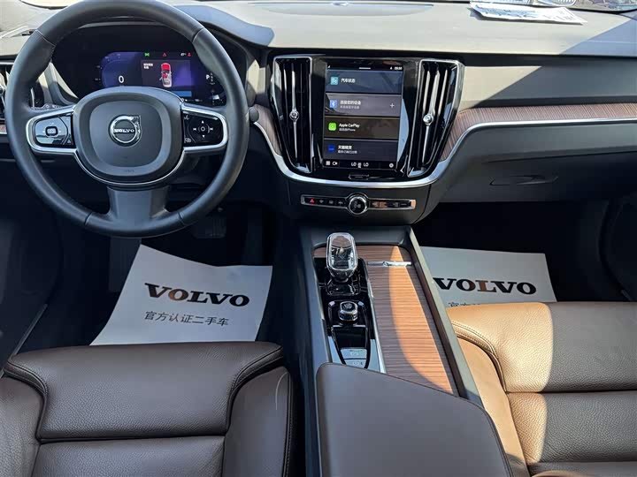 Volvo S60 2024 2024款 B4 智远豪华版