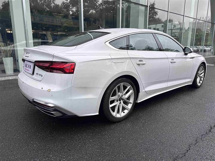 Audi A5 2024 2024款 Sportback 40 TFSI 时尚动感型