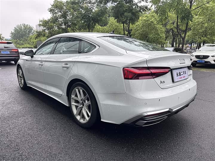Audi A5 2024 2024款 Sportback 40 TFSI 时尚动感型