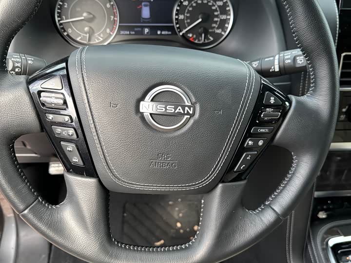 Nissan Armada 2023 2023款 ARMADA 5.6L 无敌舰队旗舰版