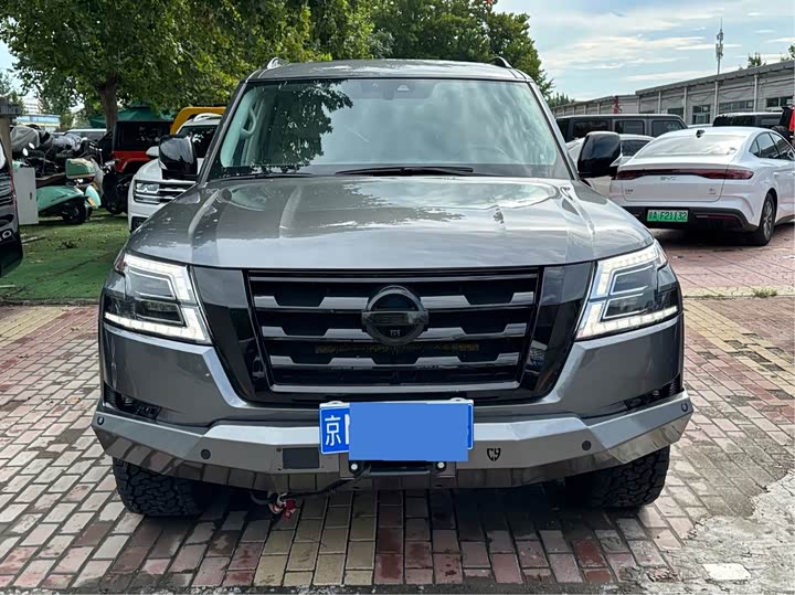 Nissan Armada 2023 2023款 ARMADA 5.6L 无敌舰队旗舰版