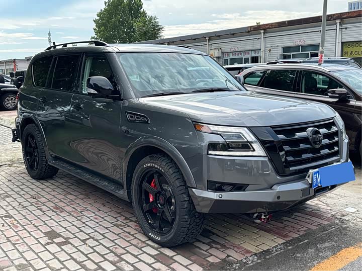 Nissan Armada 2023 2023款 ARMADA 5.6L 无敌舰队旗舰版