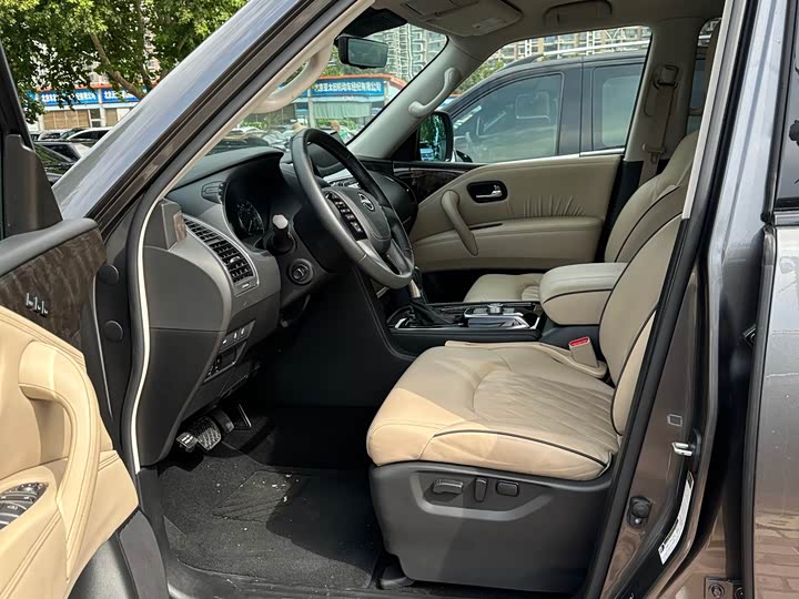 Nissan Armada 2023 2023款 ARMADA 5.6L 无敌舰队旗舰版