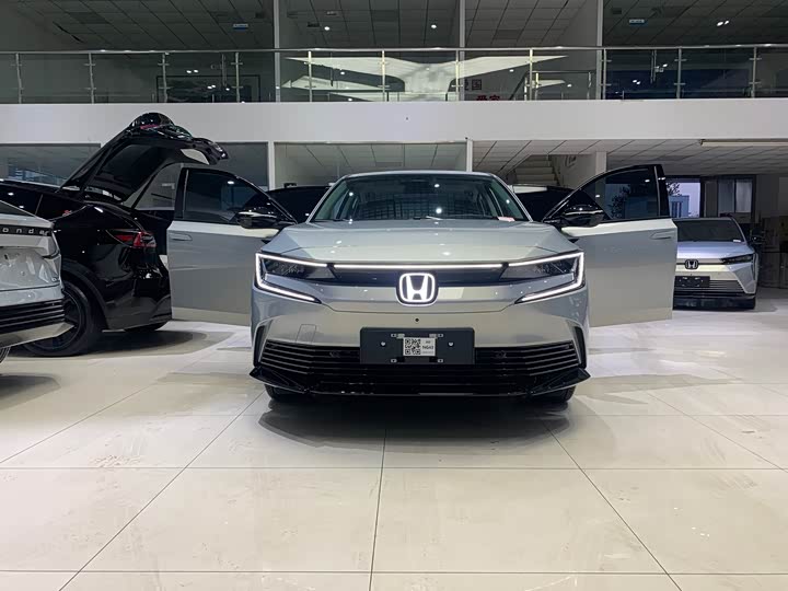2024 Honda e:NP2
