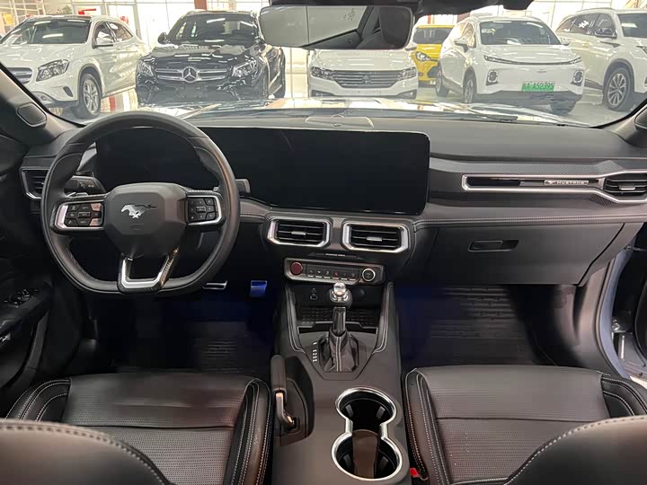 Ford Mustang 2024 2024款 2.3T EcoBoost 硬顶性能版