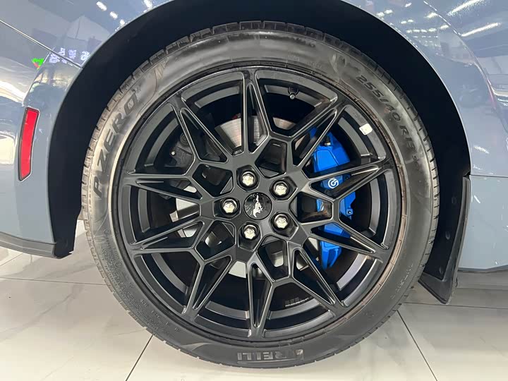 Ford Mustang 2024 2024款 2.3T EcoBoost 硬顶性能版