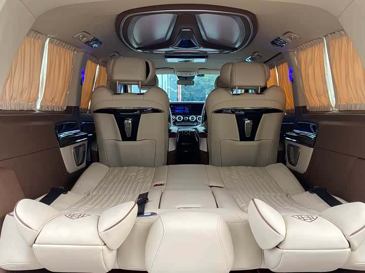 Mercedes-Benz Vito 2024 2024款 2.0T 精英版 7座