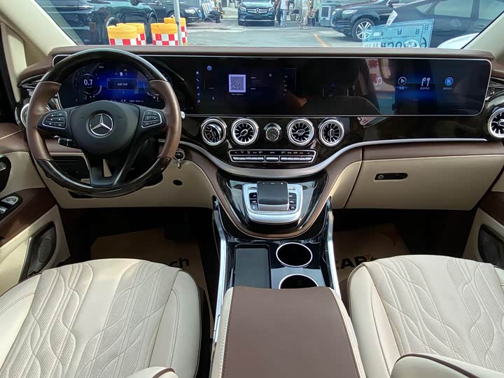 Mercedes-Benz Vito 2024 2024款 2.0T 精英版 7座