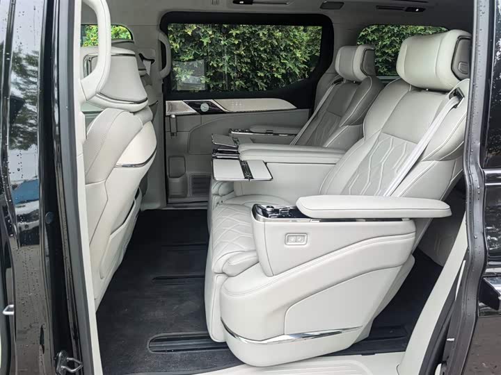 Volvo EM90 2025 2025款 Ultra 六座