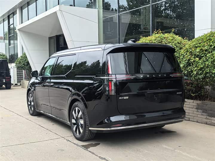 Volvo EM90 2025 2025款 Ultra 六座