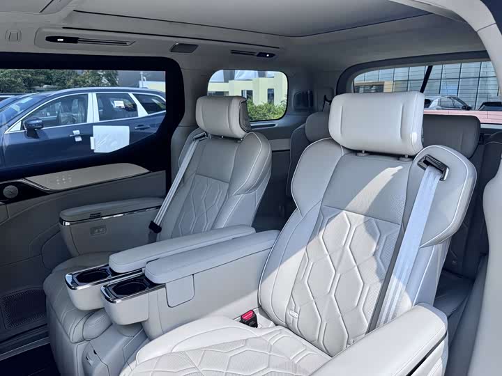 Volvo EM90 2025 2025款 Ultra 六座