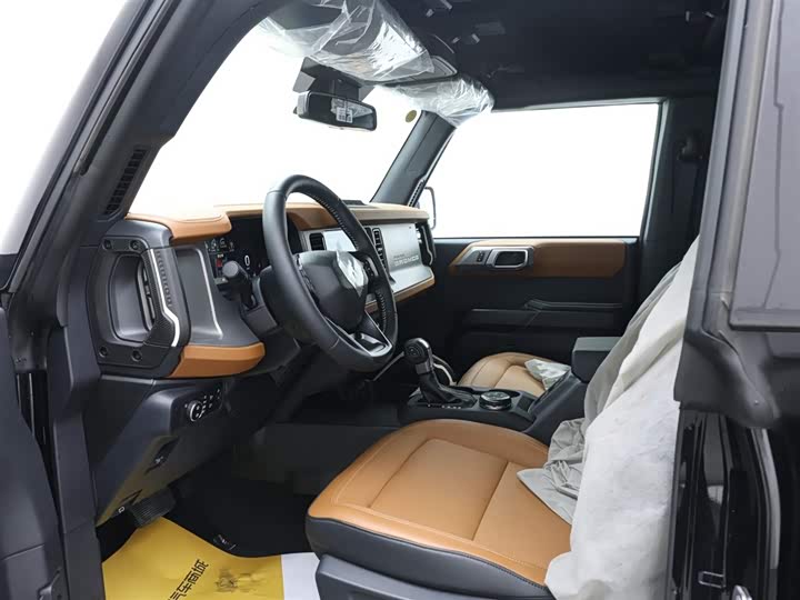 Ford Bronco 2024 2024款 2.3T 长滩大脚越野版