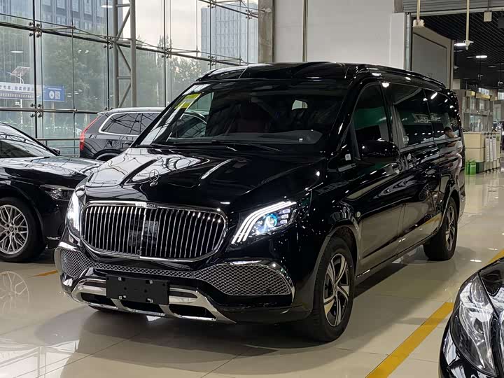Mercedes-Benz Vito 2024 2024款 2.0T 商务版 7座