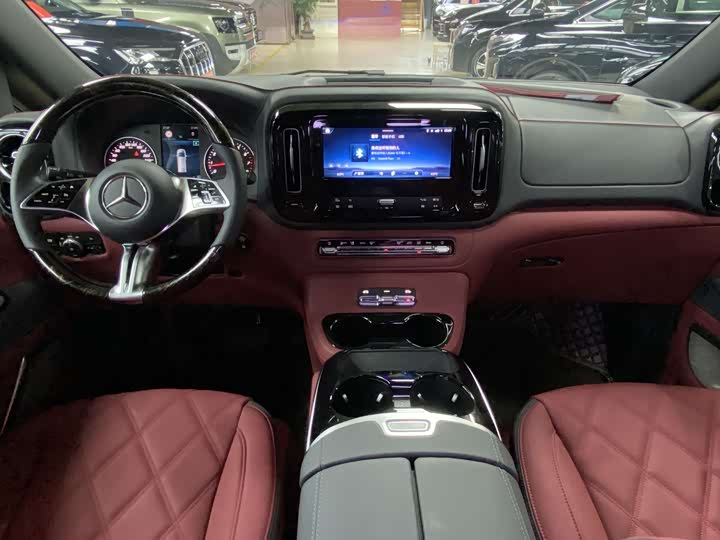 Mercedes-Benz Vito 2024 2024款 2.0T 商务版 7座