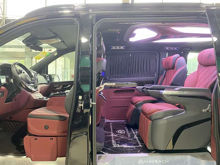 Mercedes-Benz Vito 2024 2024款 2.0T 商务版 7座