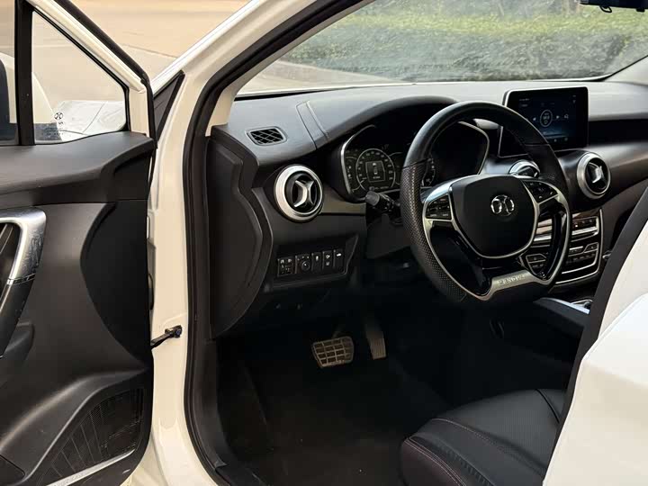 Beijing Senova D50 2019 2019款 1.5T CVT尊贵版 国VI