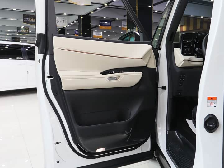 Lexus LM 2023 2023款 500h 六座尊崇版