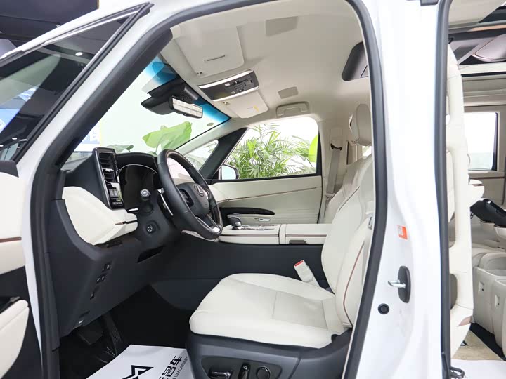 Lexus LM 2023 2023款 500h 六座尊崇版