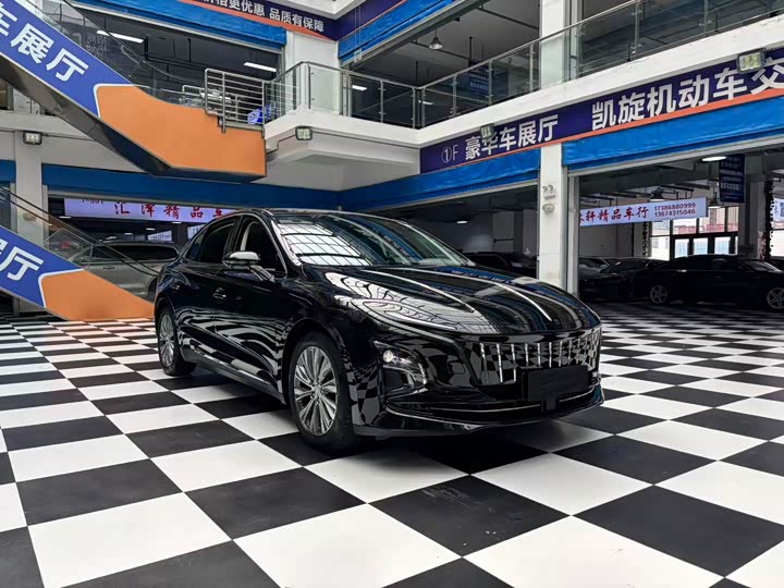 Hongqi E-QM5 2024 2024款 610km PLUS