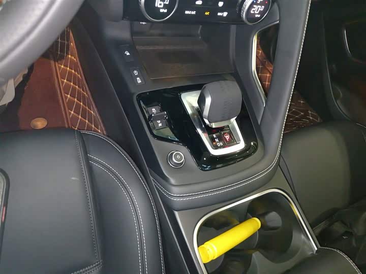 Jaguar E-Pace 2024 2024款 耀黑运动版 R-DYNAMIC SE BLACK