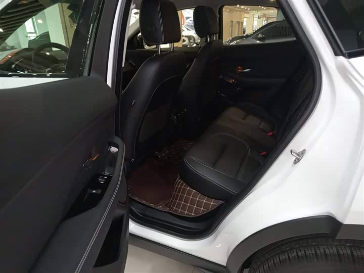 Jaguar E-Pace 2024 2024款 耀黑运动版 R-DYNAMIC SE BLACK