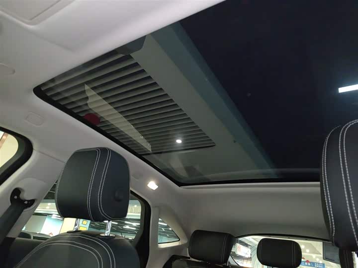 Jaguar E-Pace 2024 2024款 耀黑运动版 R-DYNAMIC SE BLACK