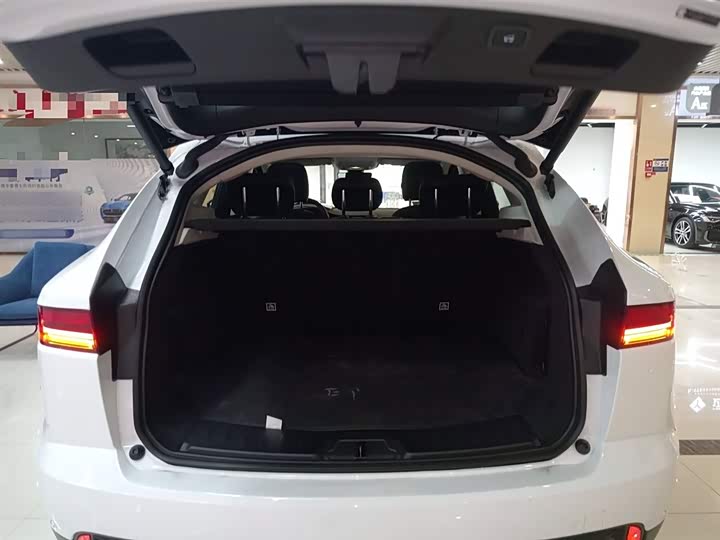 Jaguar E-Pace 2024 2024款 耀黑运动版 R-DYNAMIC SE BLACK