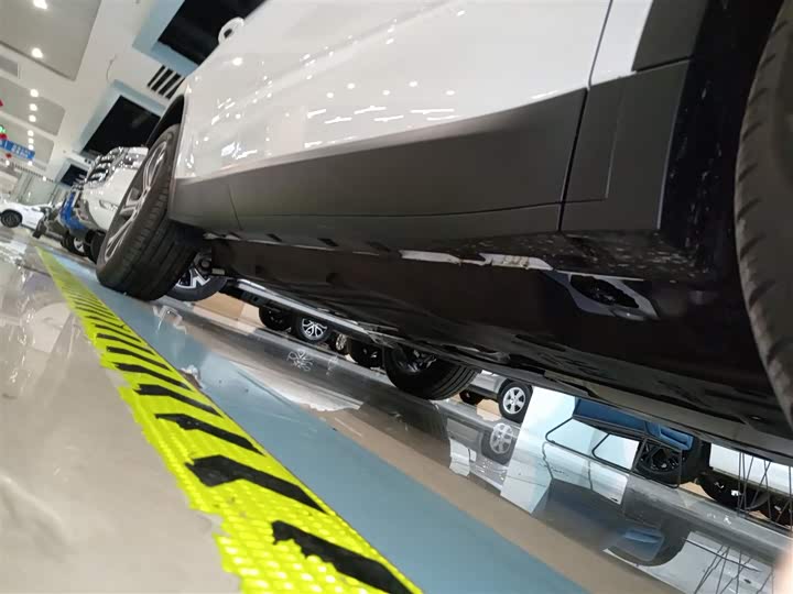 Jaguar E-Pace 2024 2024款 耀黑运动版 R-DYNAMIC SE BLACK