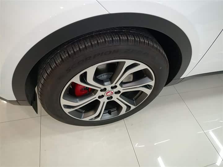 Jaguar E-Pace 2024 2024款 耀黑运动版 R-DYNAMIC SE BLACK