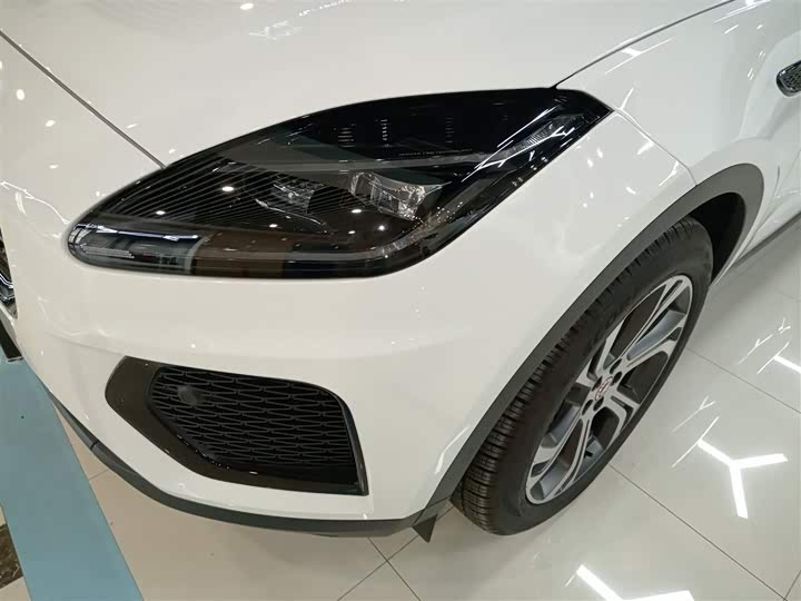Jaguar E-Pace 2024 2024款 耀黑运动版 R-DYNAMIC SE BLACK