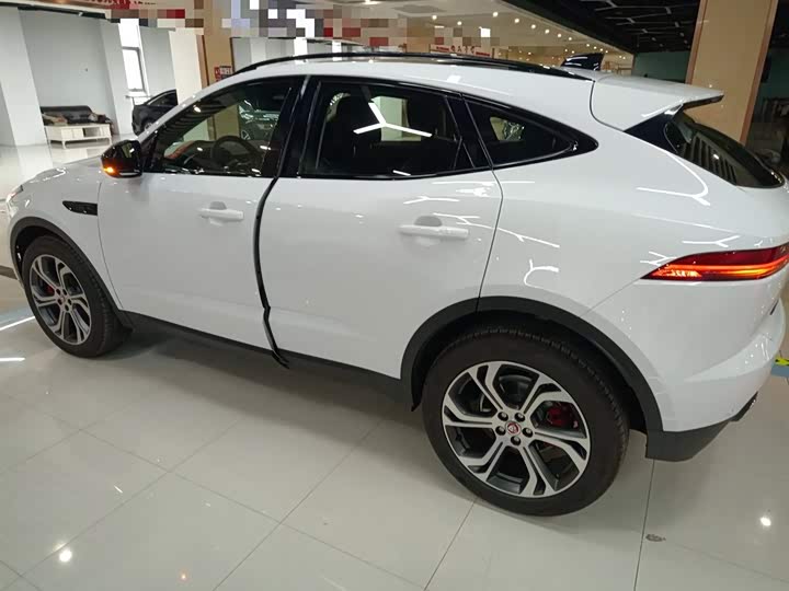 Jaguar E-Pace 2024 2024款 耀黑运动版 R-DYNAMIC SE BLACK
