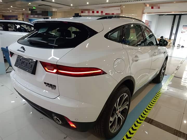 Jaguar E-Pace 2024 2024款 耀黑运动版 R-DYNAMIC SE BLACK