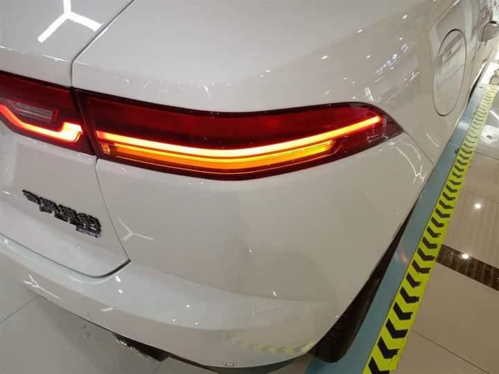 Jaguar E-Pace 2024 2024款 耀黑运动版 R-DYNAMIC SE BLACK