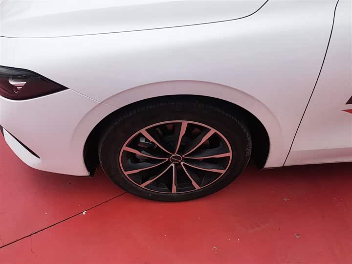 Roewe D7 2025 2025款 DMH 125km 世界冠军版