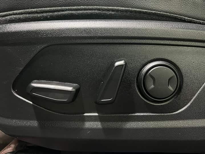 Hyundai Tucson L 2023 2023款 途胜L 1.5T 自动两驱LUX尊贵版