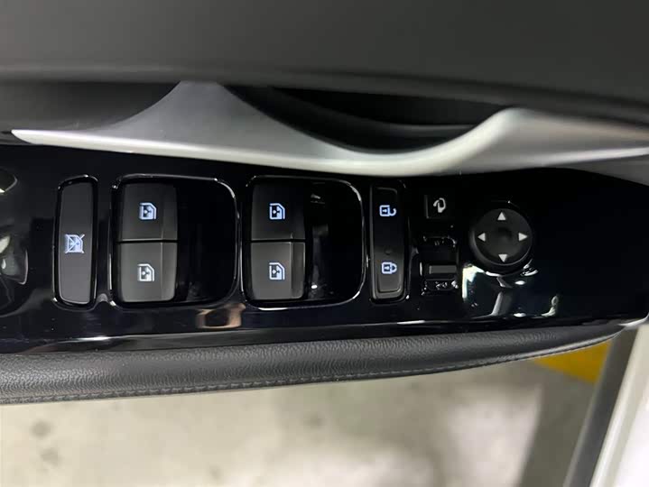 Hyundai Tucson L 2023 2023款 途胜L 1.5T 自动两驱LUX尊贵版