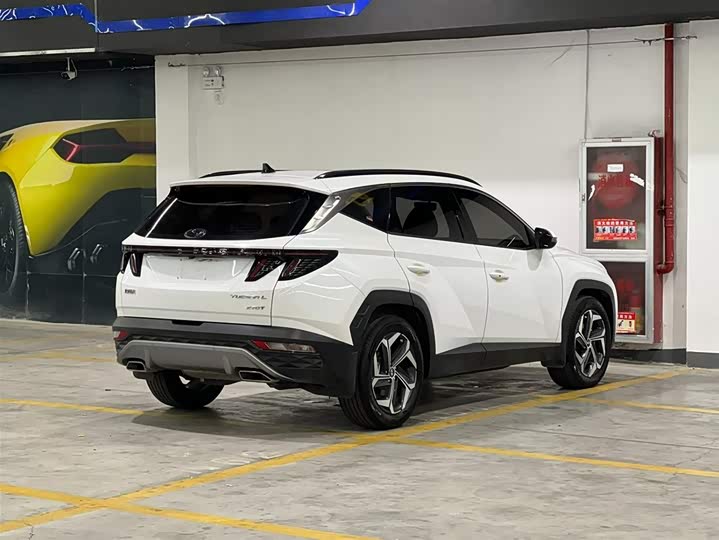 Hyundai Tucson L 2023 2023款 途胜L 1.5T 自动两驱LUX尊贵版