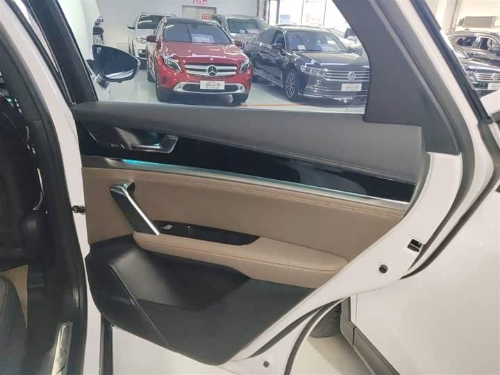 BYD Tang 2021 2021款 2.0T 自动旗舰型