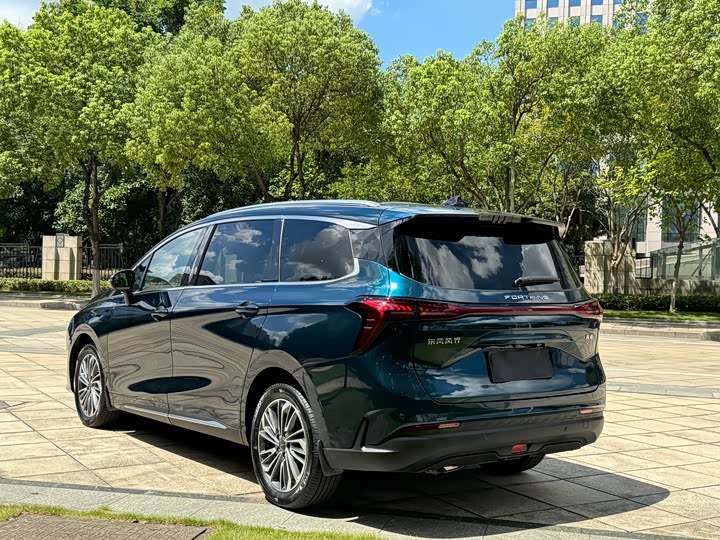 Dongfeng Forthing Yacht 2022 2022款 1.5T DCT逐浪版