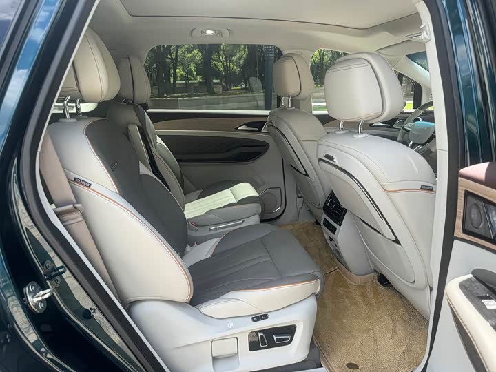 Dongfeng Forthing Yacht 2022 2022款 1.5T DCT逐浪版