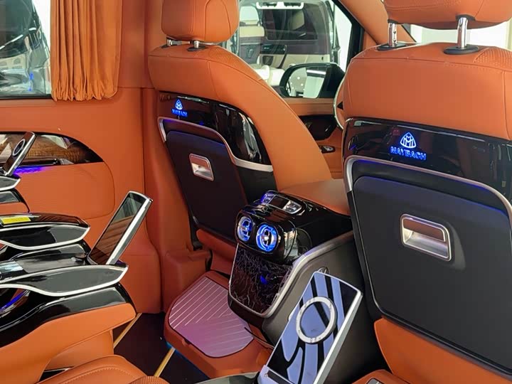 Mercedes-Benz Vito 2024 2024款 2.0T 精英版 7座