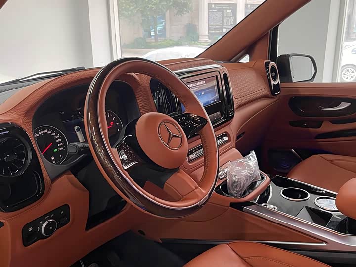 Mercedes-Benz Vito 2024 2024款 2.0T 精英版 7座