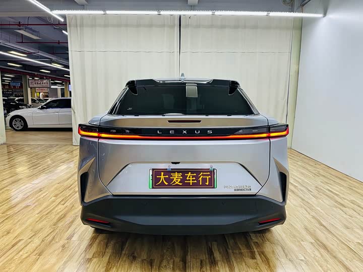 Lexus RZ 2023 2023款 450e 四驱纵享版