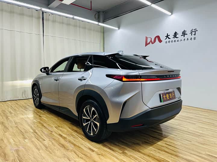 Lexus RZ 2023 2023款 450e 四驱纵享版